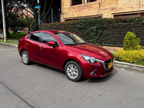 Mazda 2 1.5 Touring Sedan