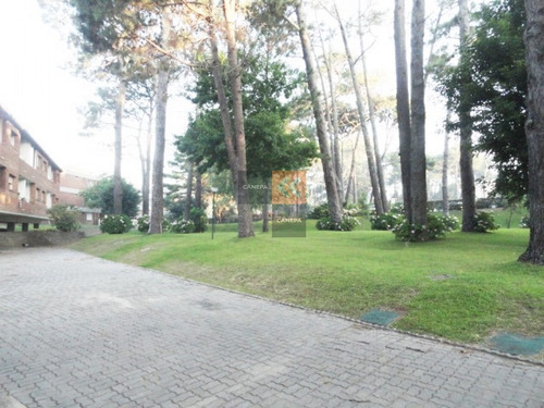 Con Derecho A Todos Los Servicios Del Complejo Arcobaleno Y Sus Amplios Espacios Verdes Y Amenities- Ref: 8638