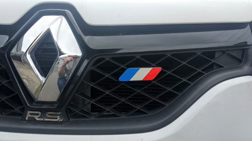 Bandera Francia,  Renault Sandero Rs, Logan