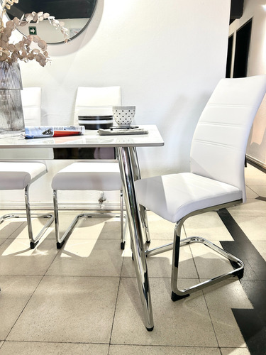 Juego Comedor Bulnes Cromo Neolith 140 + 4 Sillas Veneta Blanco Cuero Sintetico