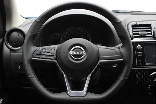 Nissan March 5p Exclusive L4/1.6 Aut