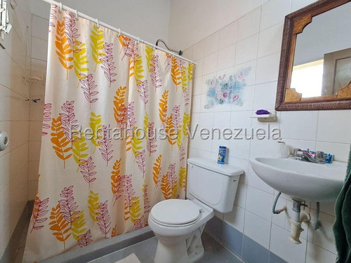 ¡descubre El Hogar De Tus Sueños En Cabudare! Imagina Vivir En Una Hermosa Casa De 2 Plantas, Situada En Un Urbanismo Tranquilo Y Seguro, Donde La Naturaleza Te Abraza Cada Día. Tu Nuevo Hogar Te Espe