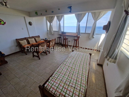 Excelente Apartamento En Venta En Macuto