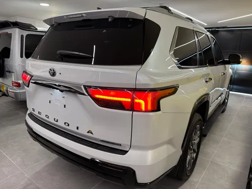 Toyota Sequoia 3.5 V6 1974 Edition 4X4