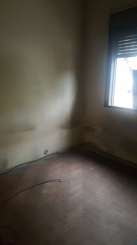 Imagen 9 de 13 de Casa 4 Ambientes En Lomas Del Mirador Buena Ubicación