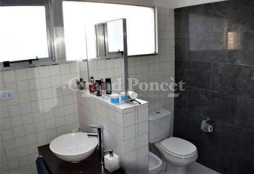 Ph De 3 Ambientes Con Patio Y Terraza