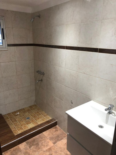 Imagen 14 de 17 de Departamento En Venta En Berazategui