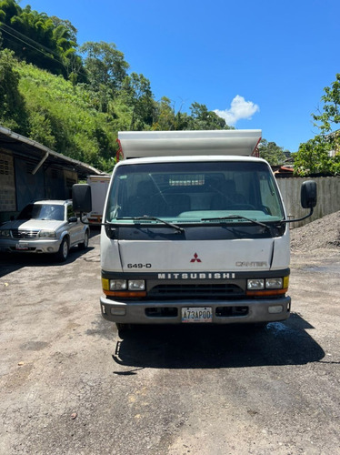Imagen 2 de 9 de Mitsubishi Canter 64a