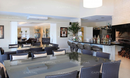 Excelente Casa De Ocho Dormitorios En Venta En El Golf- Ref: 30848