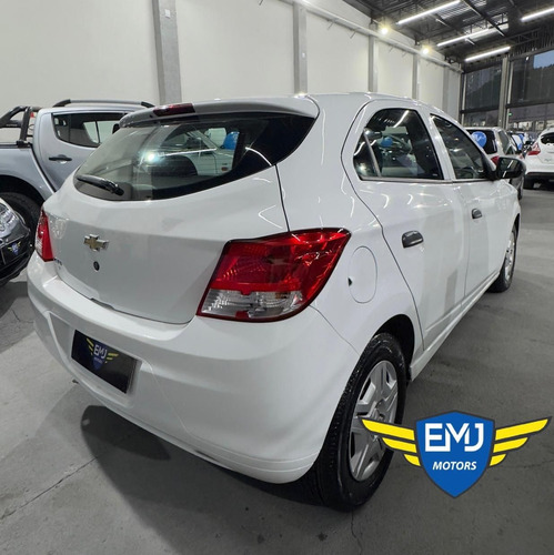 Chevrolet Onix ONIX HATCH Joy 1.0 8V Flex 5p Mec.