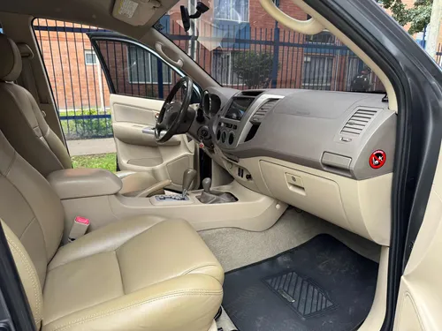 Toyota Fortuner 4.0 Sr5