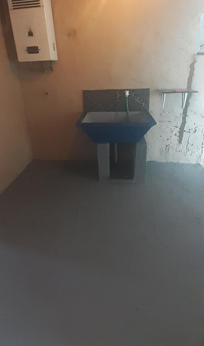 Casa En Venta - 2 Dormitorios 1 Baño - 90mts2 - Llavallol