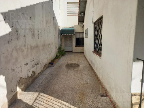 Imagen 3 de 14 de Oportunidad !!!!!!!!! Para Reciclar ***ideal 2 Familias
