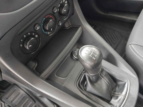 Imagen 13 de 15 de Ford Figo 2019 4p Impulse L4/1.5 Man A/a
