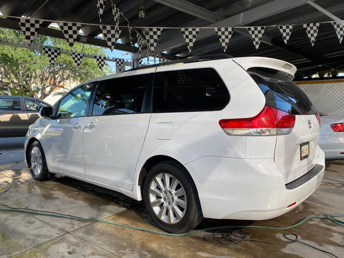 Imagen 4 de 9 de Toyota Sienna