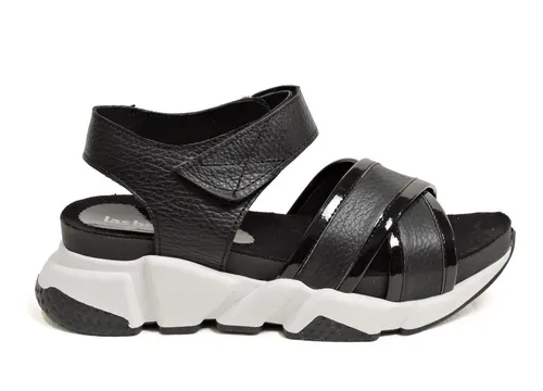 Sandalias con base de zapatillas sales