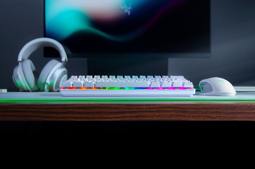 Teclado gamer Razer Huntsman Mini QWERTY Razer Purple inglés US color mercury con luz RGB