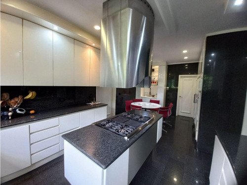 Venta Apartamento Colinas De Tamanaco - Vista, Piscina, Tennis.