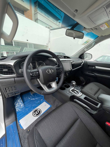 Imagen 13 de 14 de Toyota Hilux 2022 2.4 Cd 150cv 4x2 Sepautos