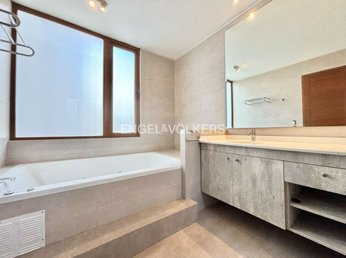 Espectacular Casa Moderna 6 Dorm., Sector Algarrobal