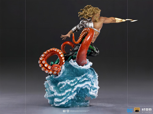 Estátua Aquaman - Dc Comics - Art Scale 1/10 - Iron Studios (Usado)