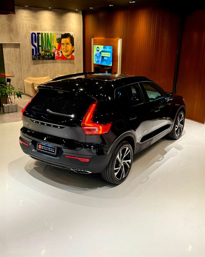 Volvo XC40 XC 40 T-5 R-DESIGN 2.0 252cv AWD