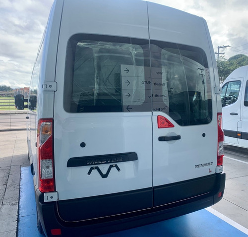 Nueva Master 12 Pasajeros Eps.a