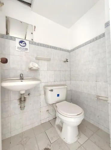 Oficina En Arriendo En Latino. Cod A18647