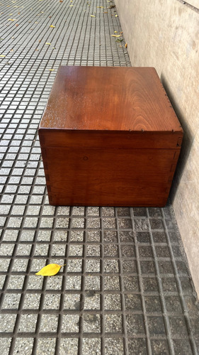 Baul Arcon Cofre En Madera Y Detalles En Bronce Marrron Baúl (Usado)