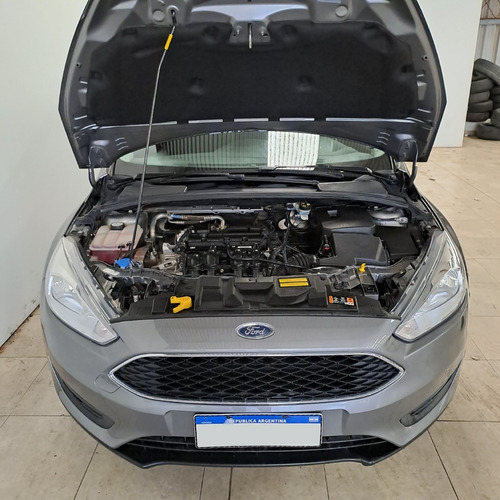 Imagen 7 de 18 de Ford Focus 5p 1.6l N Mt S 2017