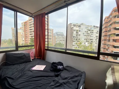 Departamento En Venta De 3 Dorm.,3 Baños, Colón, Vespucio