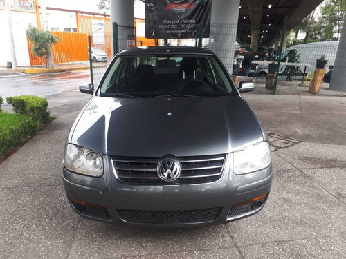 Imagen 2 de 11 de Volkswagen Jetta Clásico 2011 2.0 Cl 5vel Aa Mt