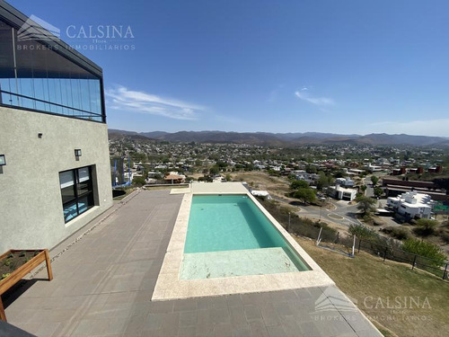 Casa En Venta En La Cuesta La Calera