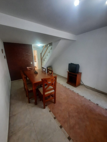Triplex Amplio Y En Impecable Estado A La Venta Sin Expensas