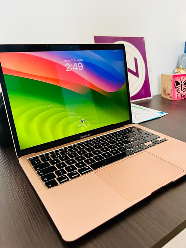 Macbook Air 2020 Color Oro 256 Gb Intel Core I3 Con Maletin