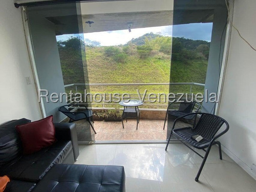 Acogedor Apartamento En Alquiler En El Encantado. #25-14954