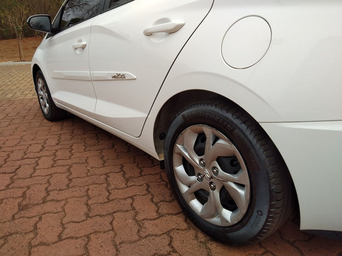 Imagem 4 de 9 de Hyundai Hb20s 1.6 Vision 16v