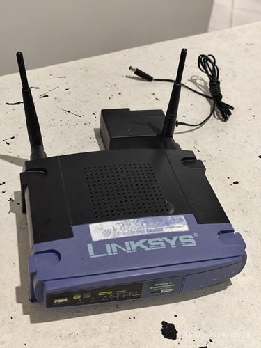 Router Linksys De 2.4ghz Con Su Adaptador De Corriente