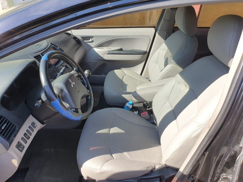 Mitsubishi Grandis 2.4 - 2008 - Gnv