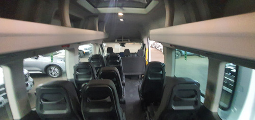 Ford Transit 2.0 Minibus 17+1 460E