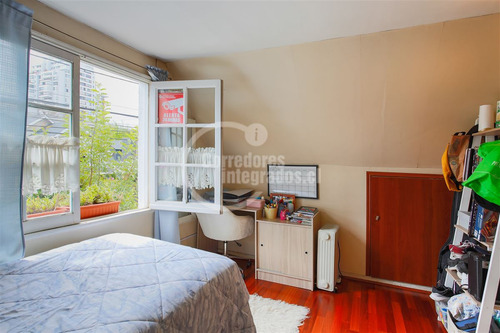 Casa En Venta De 5 Dorm. En Las Condes