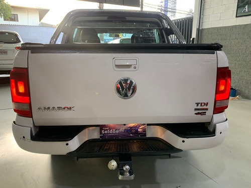 Imagem 5 de 13 de Vw Amarok 2.0 Tb Dieseltrendline Cd 4x4 2013 ** Impecável *
