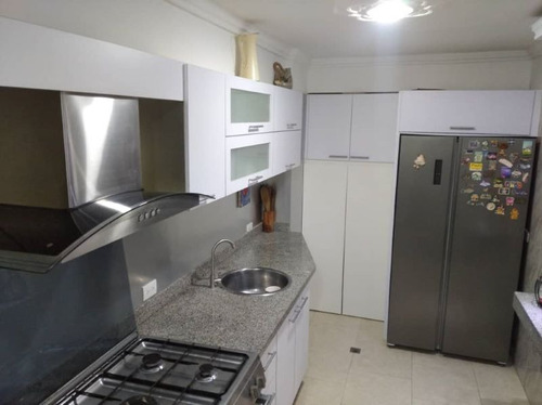 Se Vende Apartamento En Conjunto Res.sarahit.     