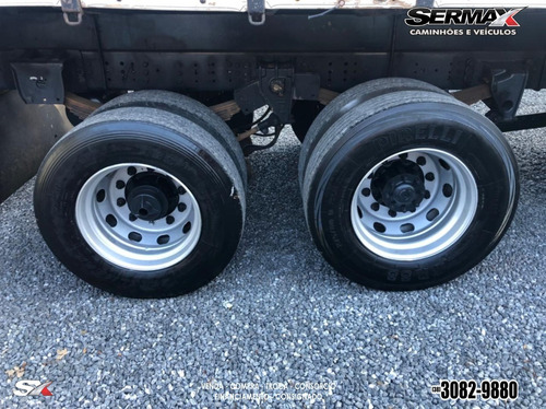Imagem 9 de 9 de Volvo Vm 260