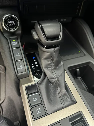 Toyota Land Cruiser Prado 2.4 First Edition At8