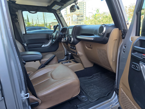 Jeep Wrangler 3.7 Unlimited Sahara 3.6 4x4 At