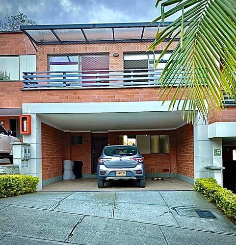 Imagen 2 de 14 de Vendo Hermosa Casa Cerca Al Colegio Montessori
