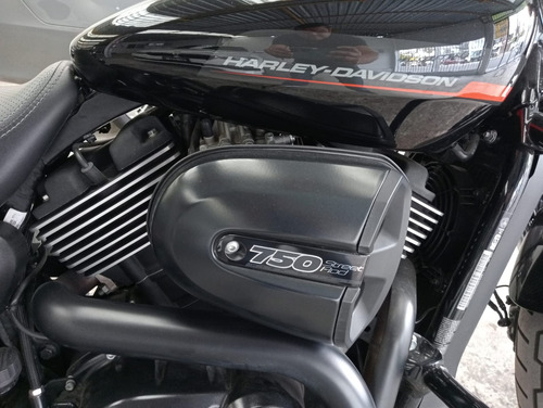Harley Davidson Street Rod 750