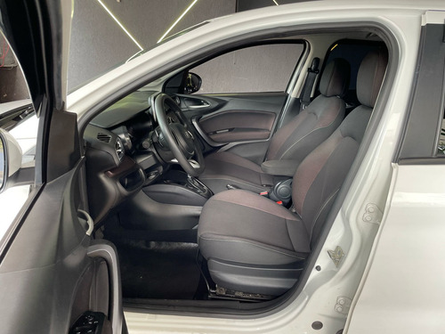 Fiat Cronos 1.8 Precision 16v Flex Aut. 4p marchas