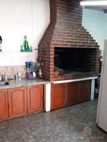 Imagen 10 de 12 de Departamento 4 Ambientes Venta Bernal Oeste